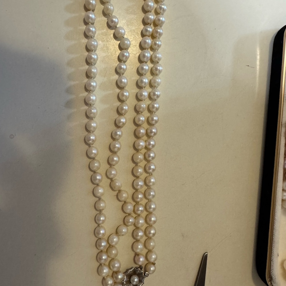 White Multi-Strand Pearl Necklace Jewelry